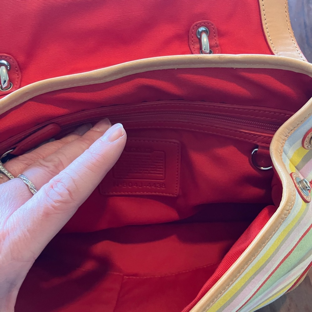 Coach vintage soho Striped Canvas Shoulder Bag with Tan Leather - Picture 9 of 10